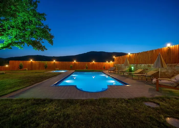 The Antiphellos فيلة *